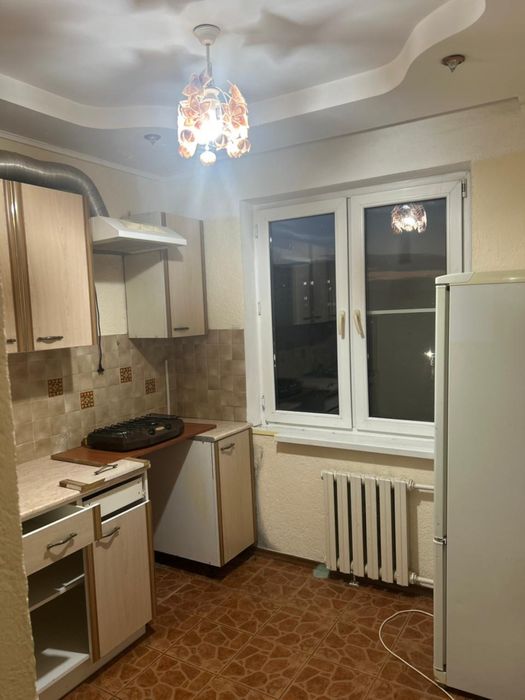 Продам 2х комнатную квартиру на Универмаге(все банки проходит)