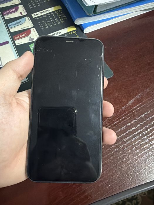 Iphone 11  на запчасти