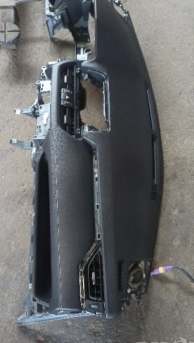 Toyota rav 4 (2019-2024 година)Арматурно Табло Шито