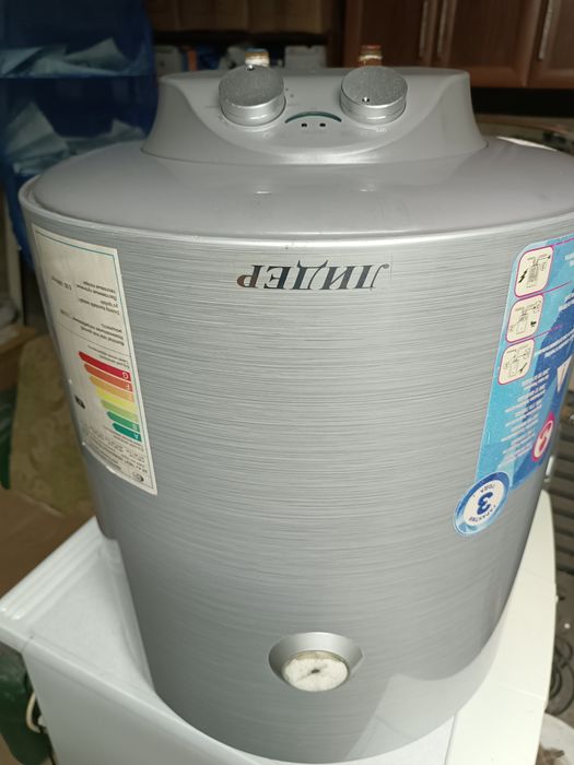 Продам Бойлер на 50 литров.