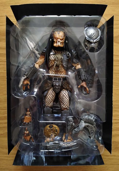 Екшън фигури NECA Ultimate Ahab/Golden Angel Predator