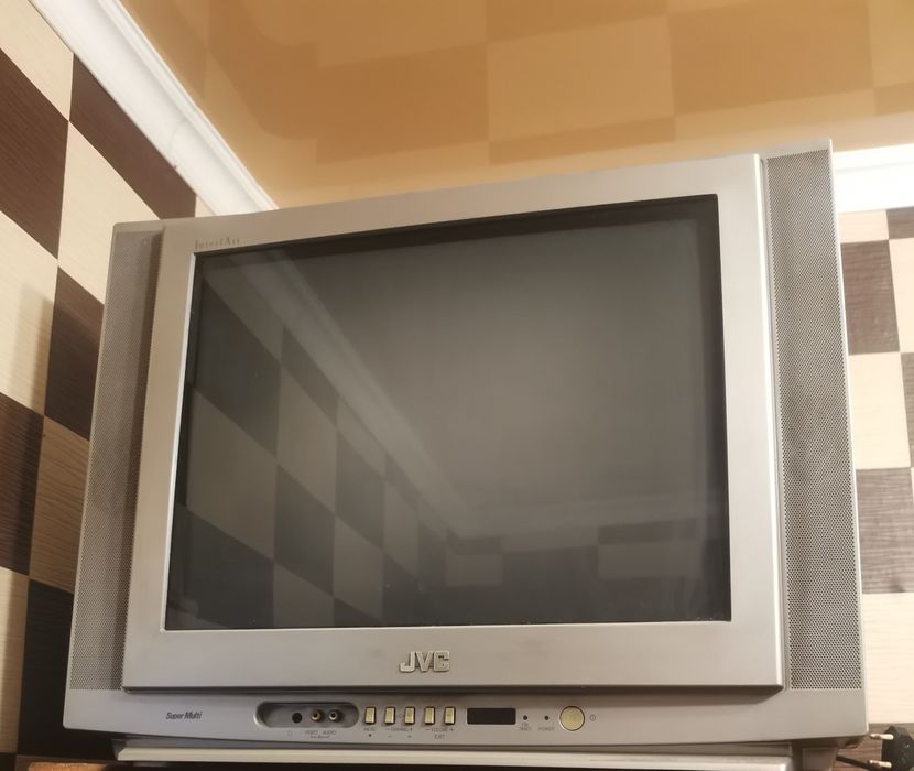 Продам телевизор в отличном состоянии JVC