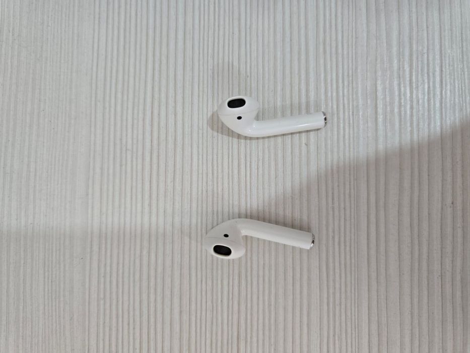 продам AirPods 1