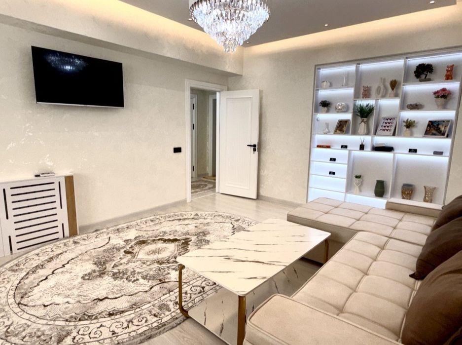 Мирабадский район 2-комнатная квартира Авторский ремонт укомплектована