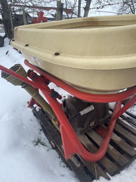 Vand Mig ingrasaminte Vicon si Romanesc