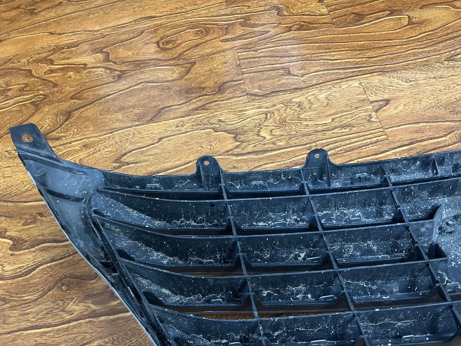 Решетка радиатора 570 оригинал