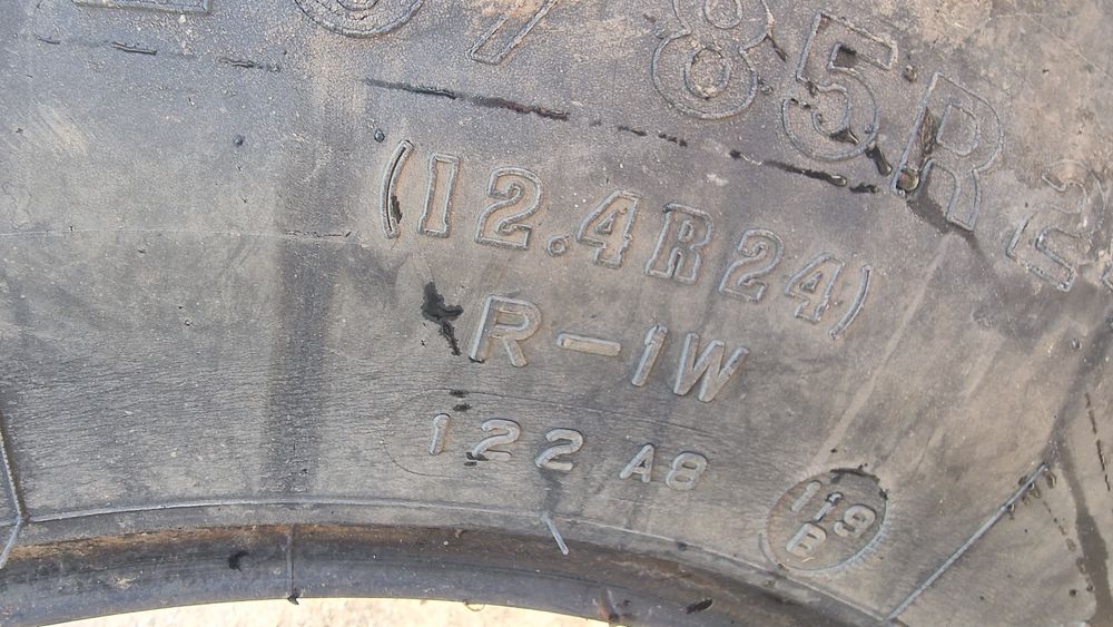 CAUCIUC tractor 12.4R24 marca Firestone