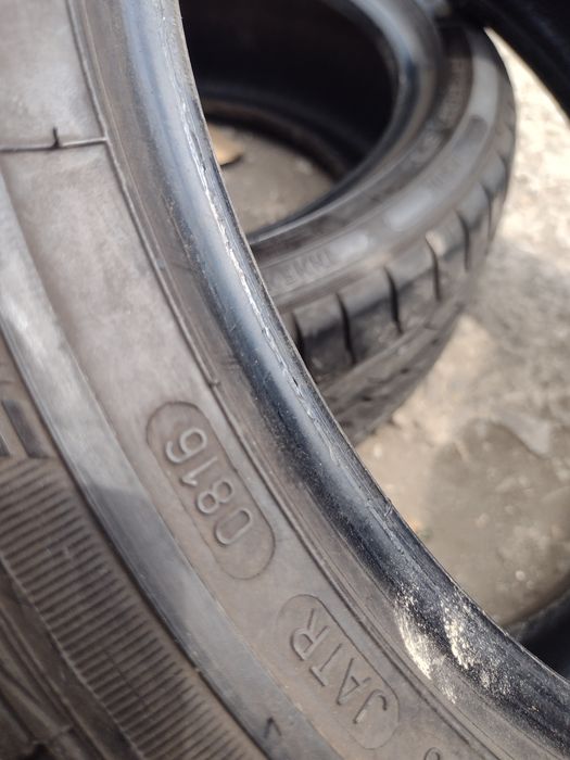 Топ състояние 2бр.215/45/17 Good Year dot0616