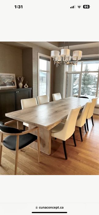 Маси трапезни и холни масивно дърво