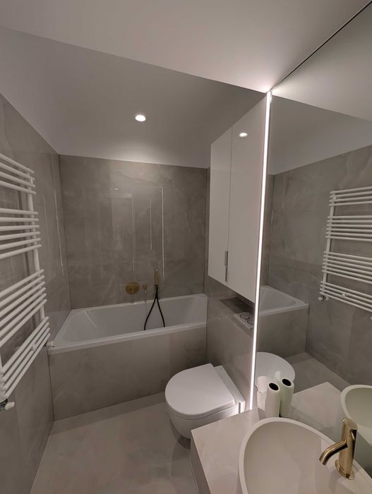 Apartament 2 camere Cortina North - Persoana fizica
