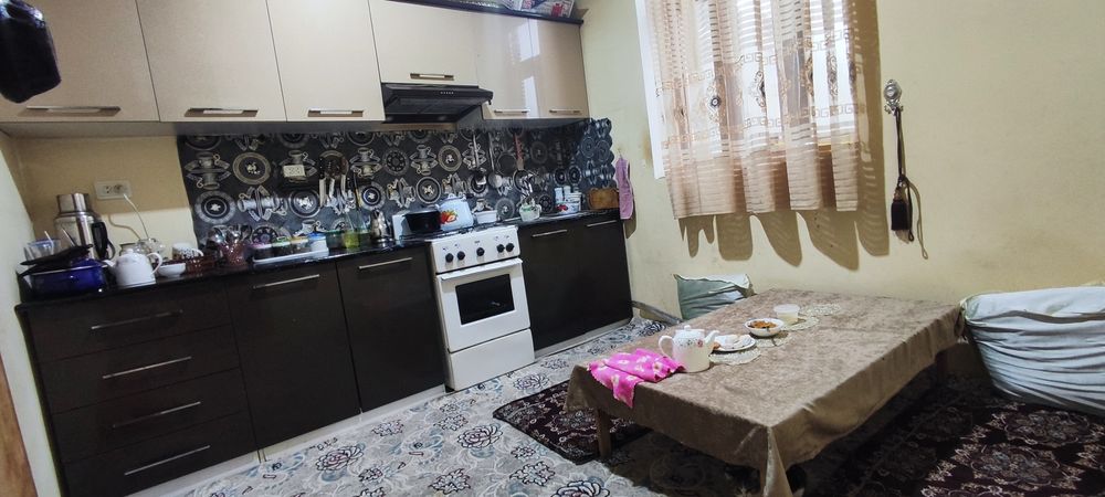 Zudlik bilan sotiladi