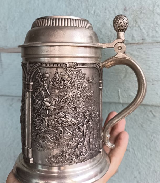 Оловянная кружка