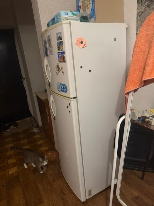 Продам холодильник б/у.