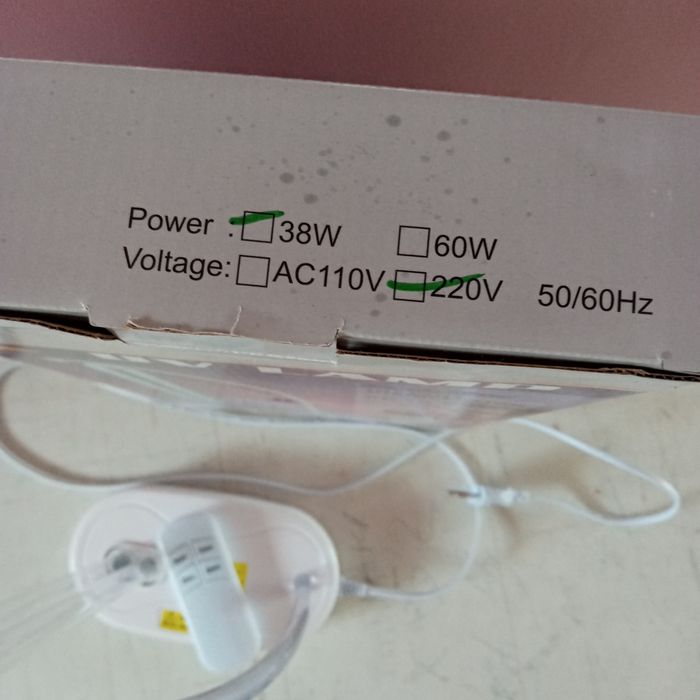 Бактерицидна UV лампа за стерилизация на помещения от вируси