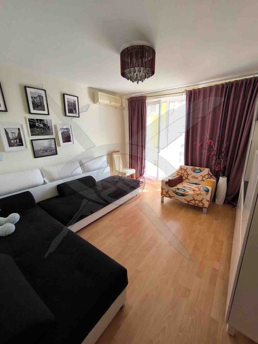 Тристаен апартамент в Свети Влас!