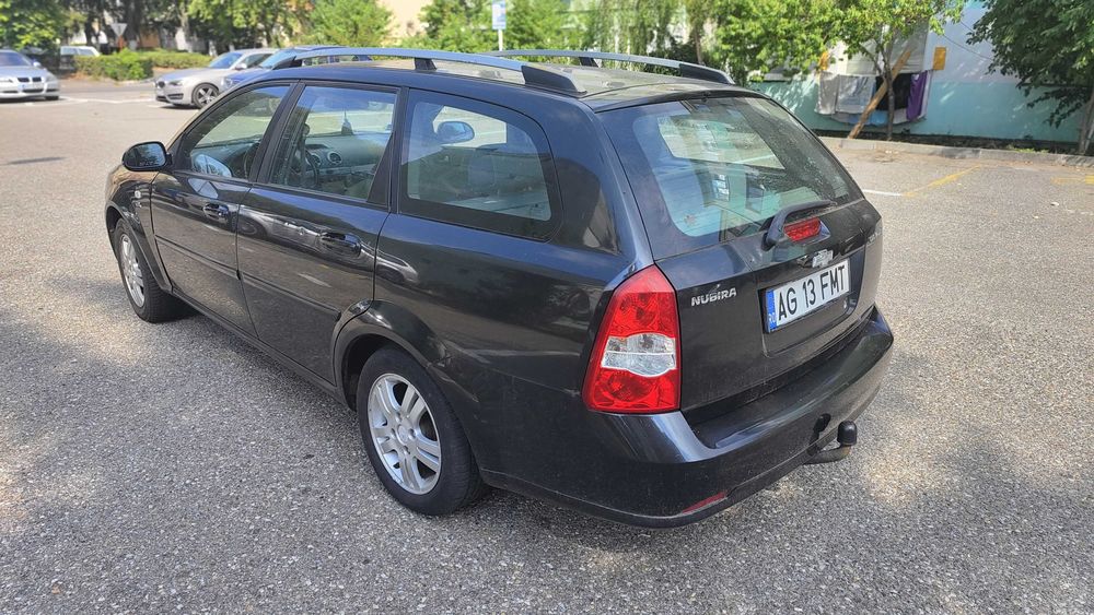 Masina se afla intro stare buna ,acte la zi