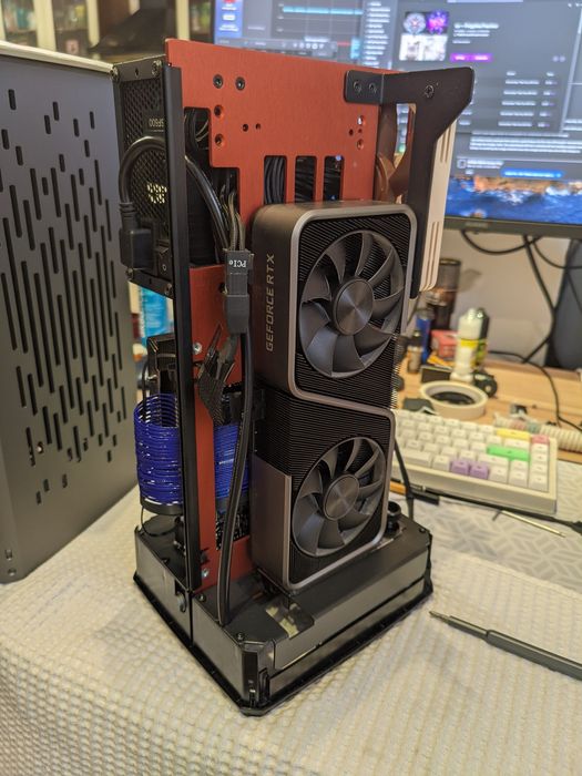 Louqe Raw S1 SFF ITX, только корпус ПК