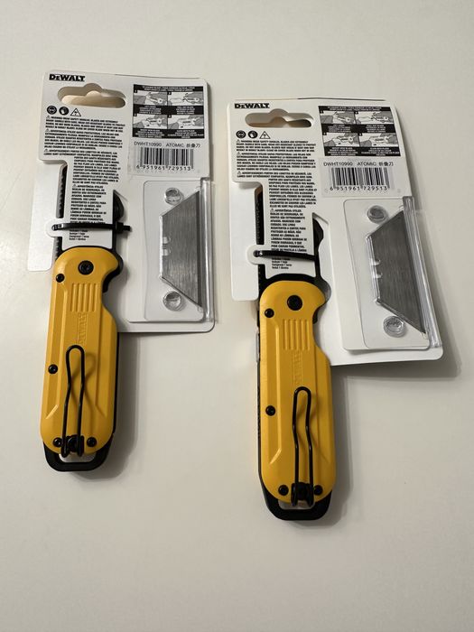 Нож Dewalt atomic