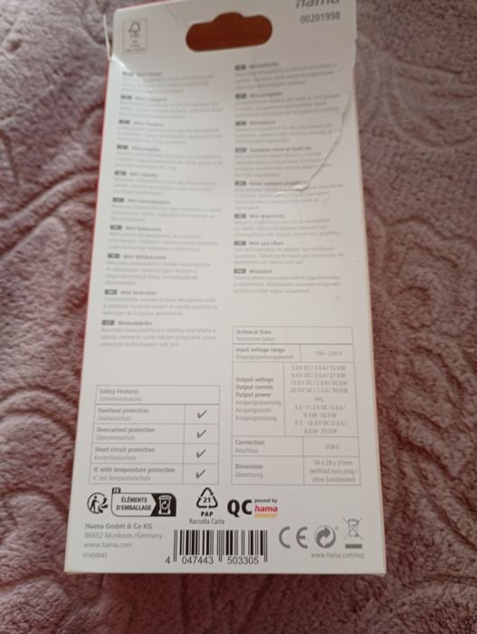 Mini încărcător Hama.