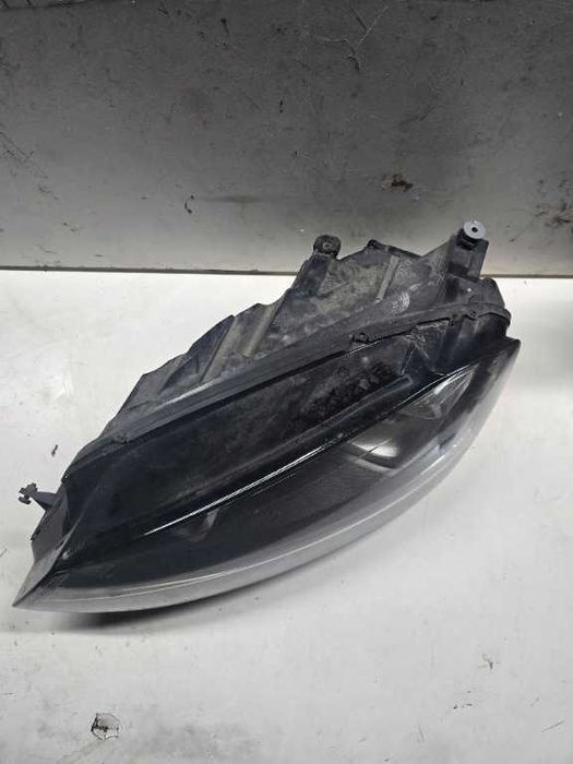 Far Stanga Bi-Xenon Vw Golf 7 2012 - 2017