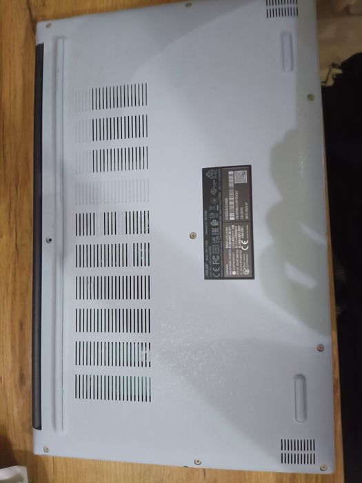 ASUS Vivobook i7 (12-avlod)