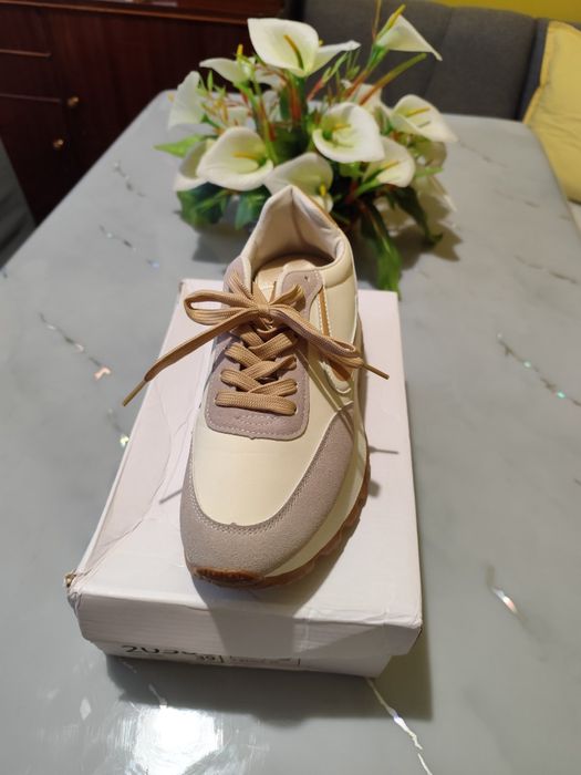 Продавам маратонки