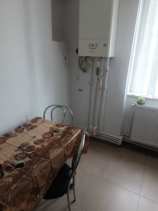 Inchiriez apartament cu 2 camere in Caransebes, str. Libertatii