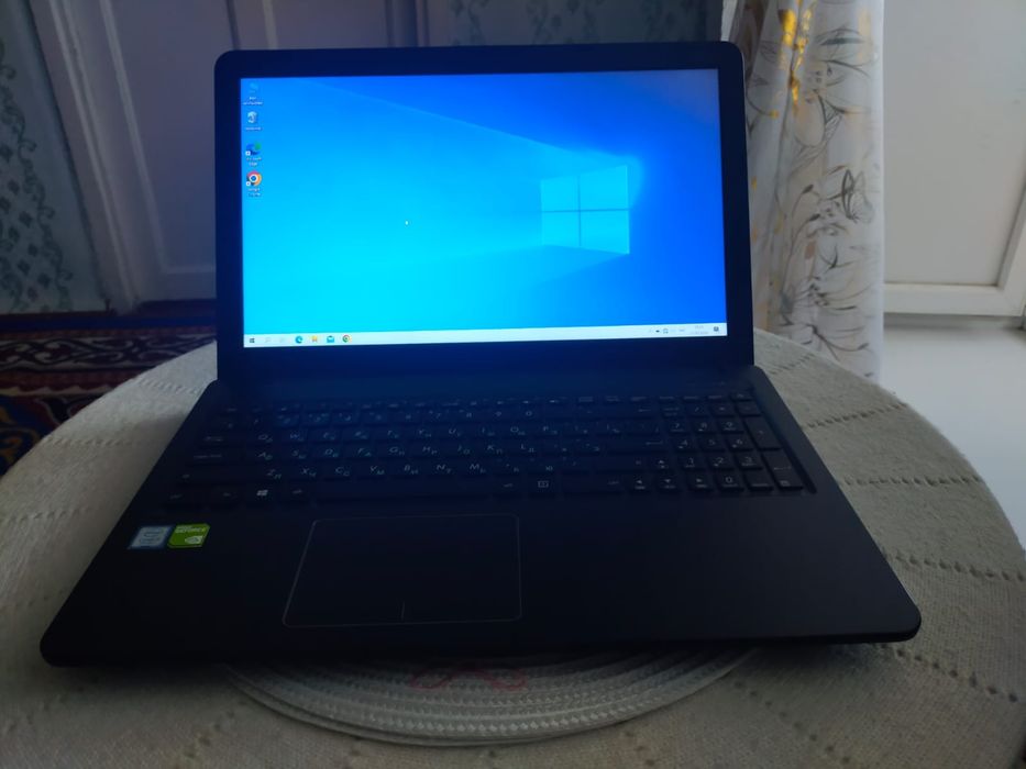 Продаю ноутбук Asus
