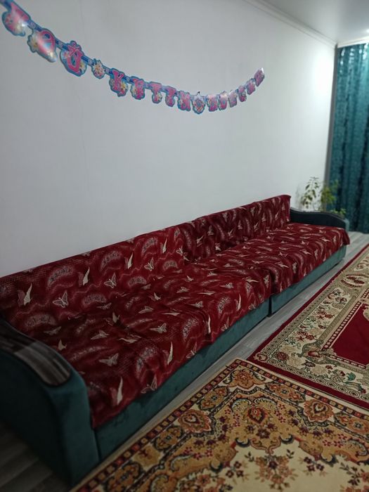 Диван, 4 метра, с 6 подушкой