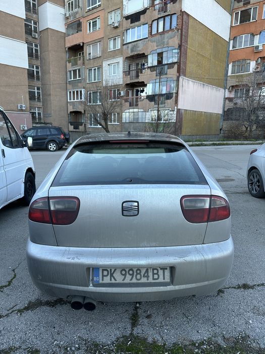 Seat Leon на части или цял