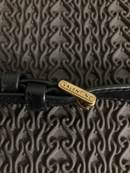Дамска кожена чанта Valentino