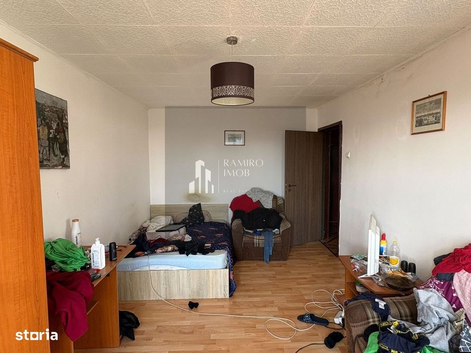 Apartament 3 camere decomandat -10 minute de metrou Aparatorii Patriei