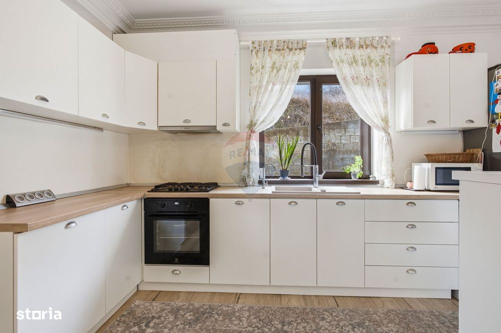 Casă elegantă de vânzare în Hlincea