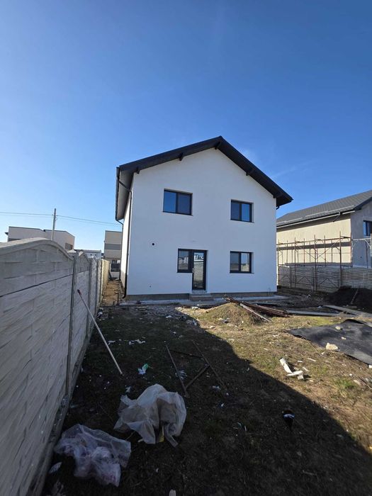 De vânzare 2 case tip P+E – Cartier Magnolia