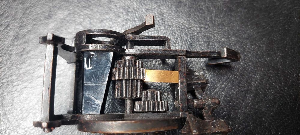 Ретро острилки Play me