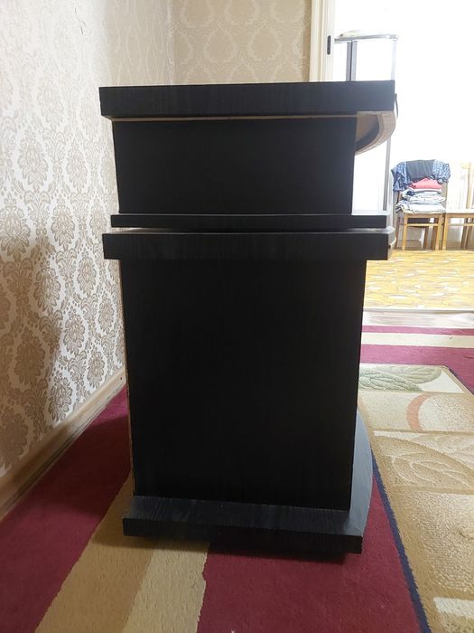 Подставка под телевизор