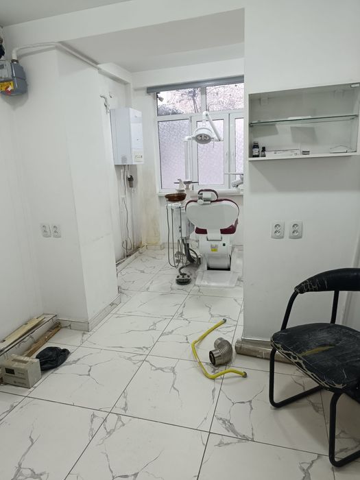Срочно продаётся стоматология  Ташкент 1 линия