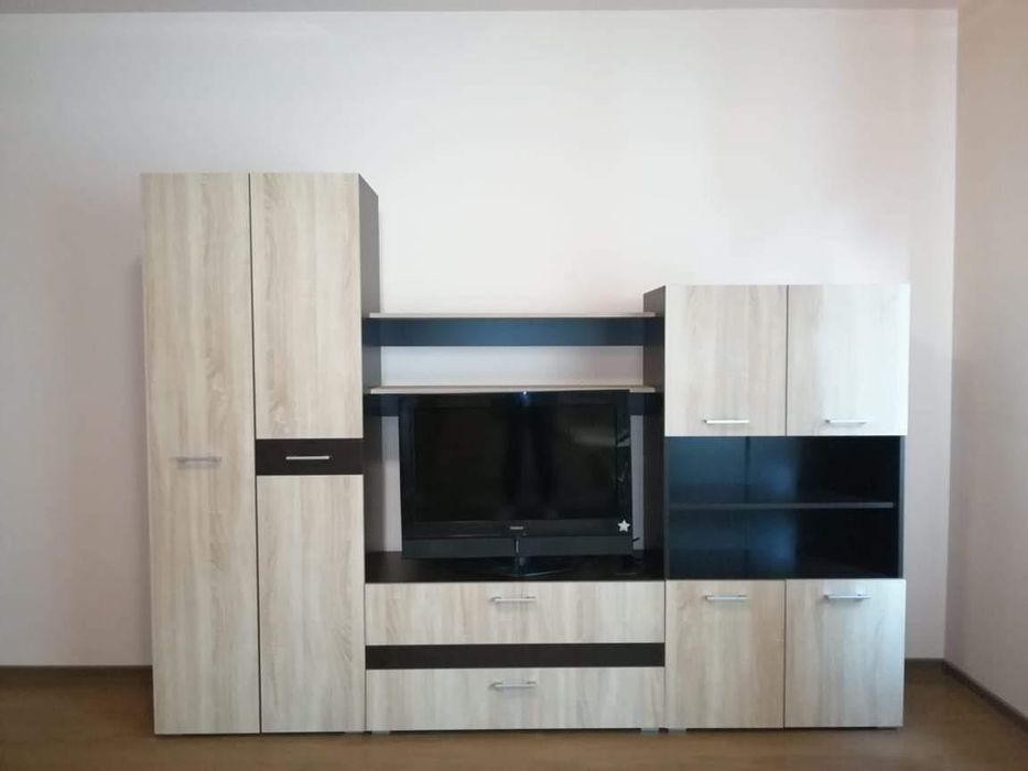 Închiriez apartament două camere Florești