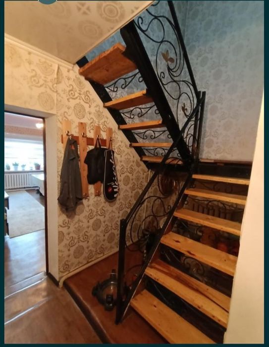 Продаётся дом с мебелью