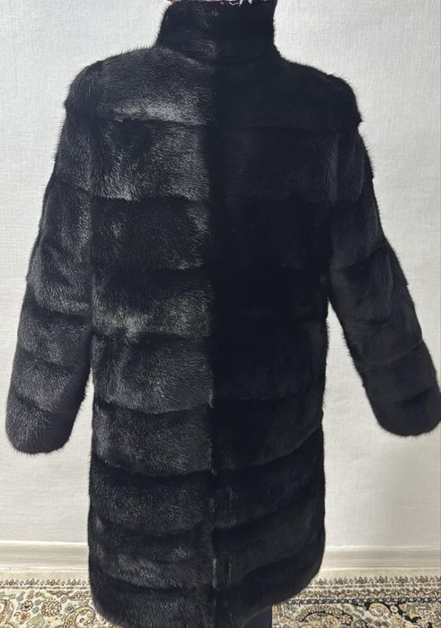 Продаю норковую шубу