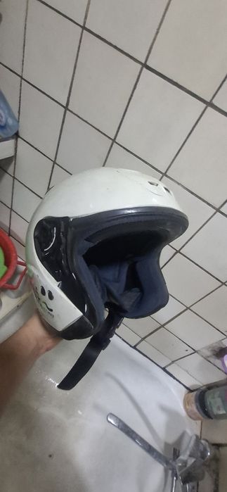 Шлем для мопеда , и для другого транспорта