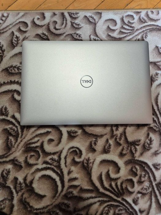 Dell Precision 5540 Windows 11 Pro for Workstations intel Xeon E-2276M 1TB NVMe SSD. 32GB DDR4 2667MHz .15.6"  Nvidia Quadro T1000