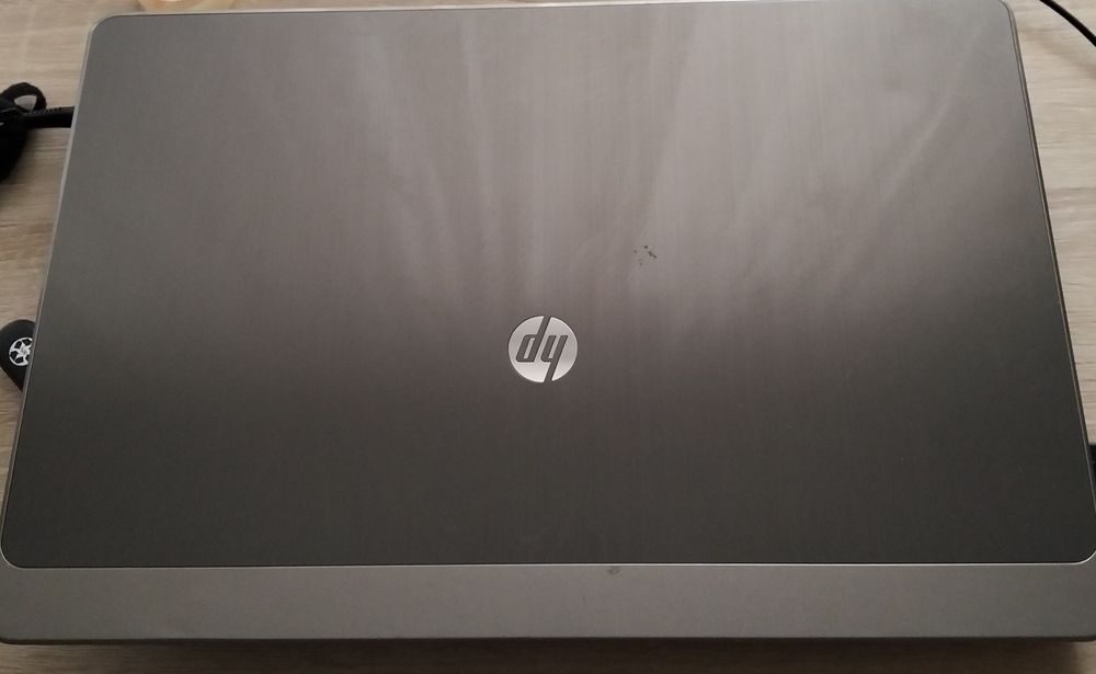 Vand laptop hp negociabil Probook 4530s  procesor i5 intel inside