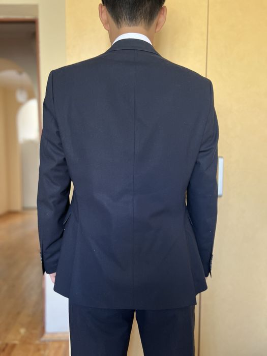 Пиджак, жилетка, рубашка, галстук