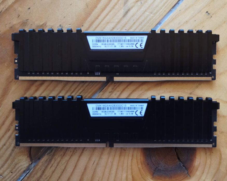 16GB RAM DDR4 3000MHz Corsair Black