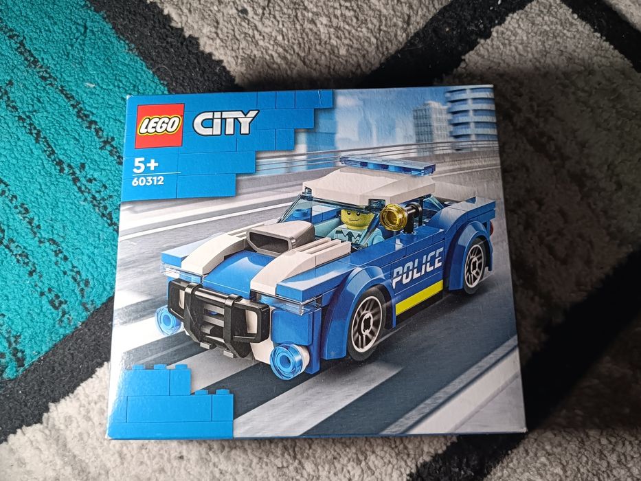 Set Lego 60312 - Mașină de poliție