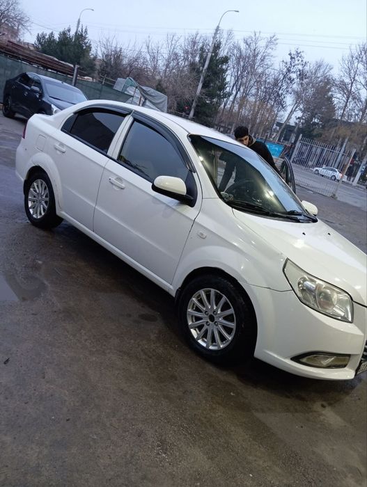 продам Машуни Нексия 3