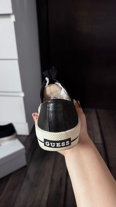 Дамски черни кецове с дебела подметка (носени 5 пъти)