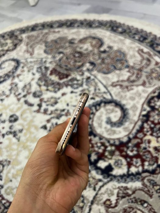 Iphone XS ideal sostoyaniye