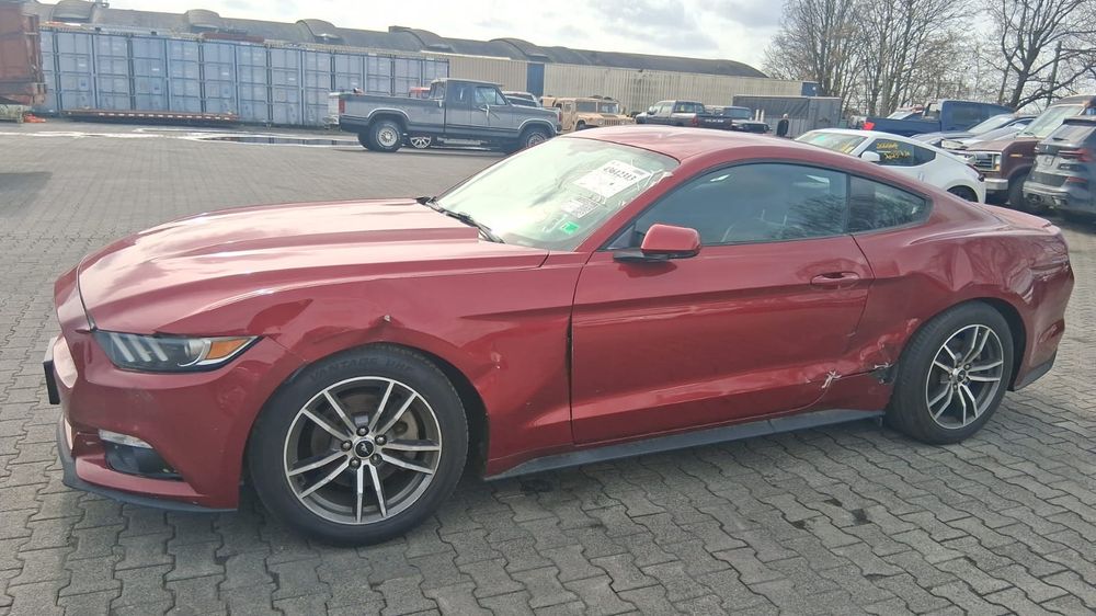 Vând ford mustang 2.3 pret 14950 euro